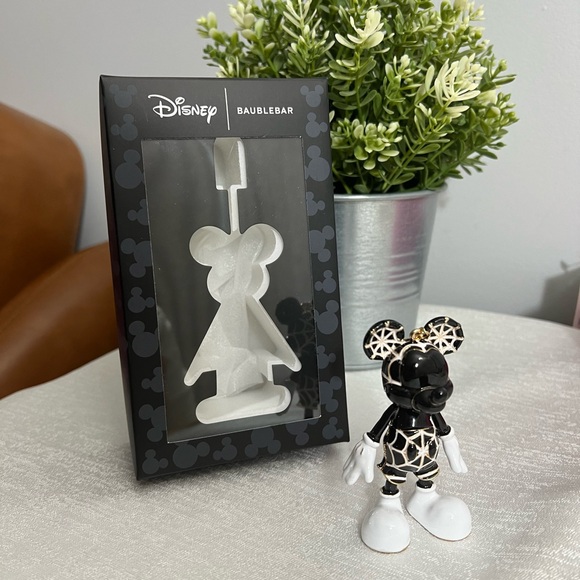 Out of stock X Disney items Earrings and Bagcharm Mickey Mouse spider web - Picture 11 of 16
